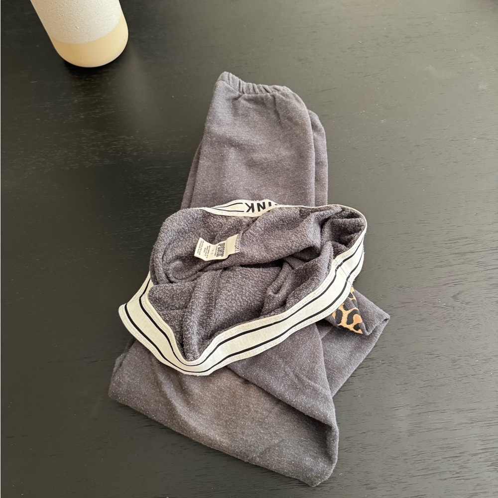 PINK Victoria's Secret Charcoal Sweatpants - Picture 11 of 11